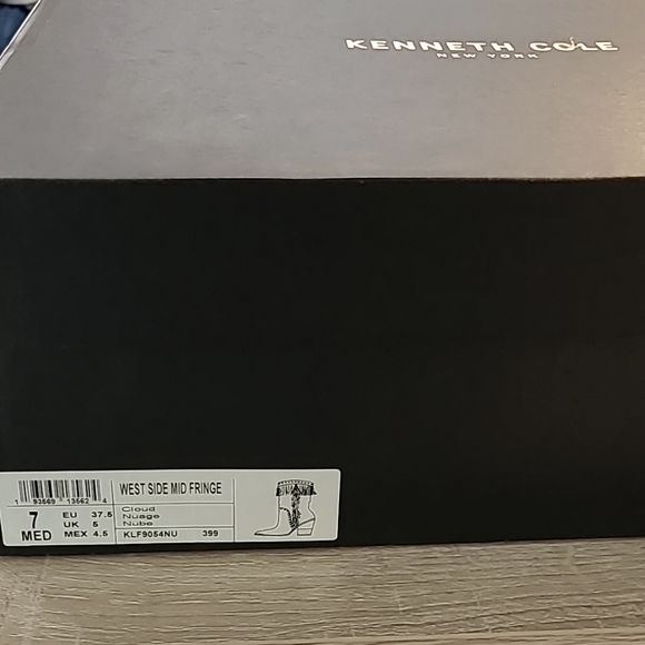 Kenneth Cole New York West Side Mid Fringe Leather Boot in Cloud - Picture 7 of 7